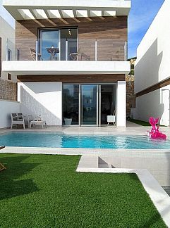 Holiday stay or cottage wanted? Book here your holiday worldwide