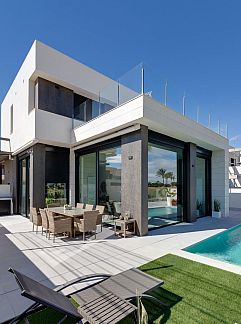 Holiday stay or cottage wanted? Book here your holiday worldwide