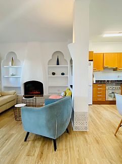 Apartment Appartement Komfortable Ferienwohnung Sa Limera mit Pool, Fontclara, Costa Brava, Spain