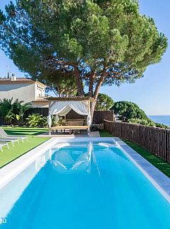 Apartment htop Amaika 4* Sup - Adults Only (16+), Calella, Costa Brava, Spain