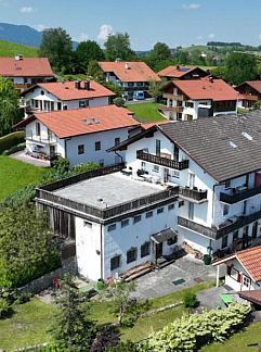 Apartment Appartement mit Blick auf das Wasser, Bad Kohlgrub, Bavaria, Germany