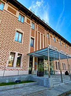 Appartement Hotel Estel, Berga, Katalonien / Pyrenäen, Spanien