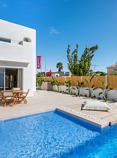 Holiday stay or cottage wanted? Book here your holiday worldwide