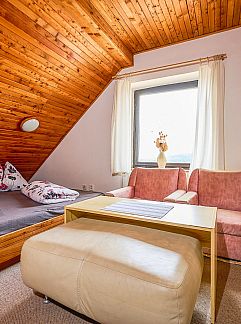 Vakantiewoning Vakantiehuis Mountain Serenity & Sauna, Harrachov, Reuzengebergte, Tsjechië