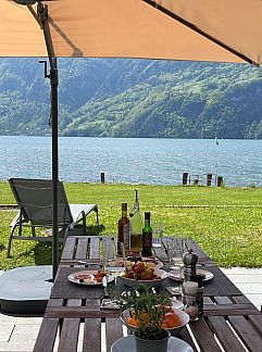 Ferienhaus Vakantiehuis Villa am See 1 / Beach House, Sisikon, Zentral Schweiz, Schweiz