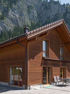 Apartment Appartement Abitaziun Patgific - Ferienwohnung im Casa Hirun, Trin, Under Gräub / Grisons, Switzerland