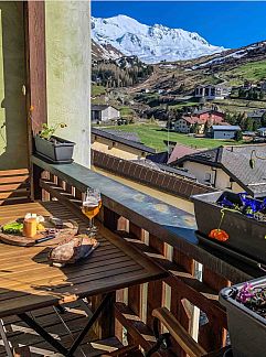 Apartment Appartement mit Panoramablick in die Bergwelt, Bivio, Under Gräub / Grisons, Switzerland