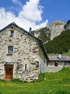 Logement de vacances Vakantiehuis Chalet Al Portic, Olivone, Tessin, Suisse