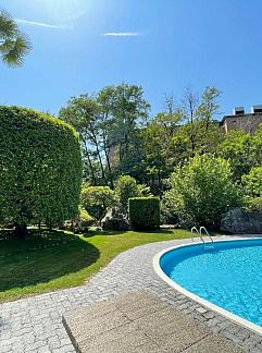 Logement de vacances Vakantiehuis Casa Nespole, Familiennest mit Seesicht, Minusio, Tessin, Suisse