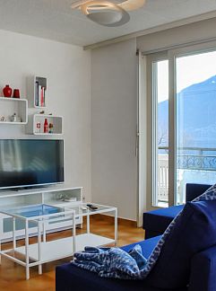 Vakantiewoning Vakantiehuis Rossella, Minusio, Ticino / Tessin, Zwitserland