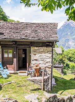 Ferienhaus Vakantiehuis Casa Jolli, Semione, Tessin, Schweiz