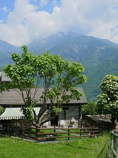 Ferienhaus Vakantiehuis Casa Jolli, Semione, Tessin, Schweiz