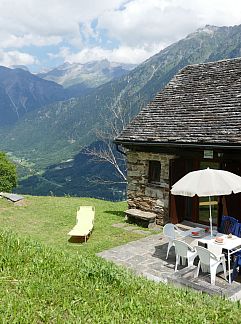 Vakantiewoning Vakantiehuis Mona, Leontica, Ticino / Tessin, Zwitserland