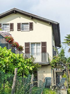 Ferienhaus Vakantiehuis Carina Lakeview, Carona, Tessin, Schweiz
