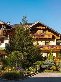 Bed and Breakfast Pension Bergfried, Grödig, Salzburg, Austria
