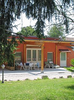 Apartment Appartement Winery Villa Vitas (App.3), Strassoldo, Friuli-Venezia Giulia, Italy