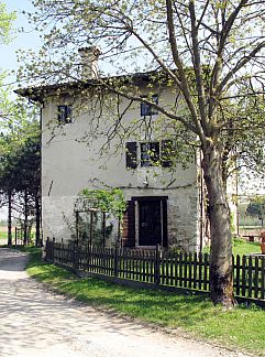 Apartment Appartement Winery Villa Vitas (App.3), Strassoldo, Friuli-Venezia Giulia, Italy