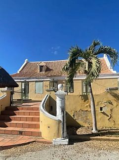 Chalet Chalet in Willemstad, Willemstad, Curaçao, Netherlands Antilles