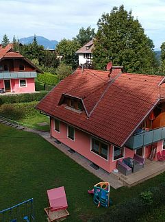 Apartment Gästehaus Karoline, Oberaichwald, Karnten, Austria