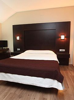 Apartment Cuevas Alcobas, Baza, Andalusia, Spain