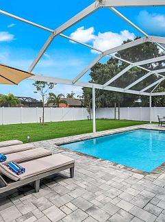 Logement de vacances Vakantiehuis in Caloosahatchee mit Großer Terrasse, Cape Coral, Florida, USA