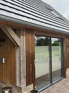 Holiday property FR440, Surhuisterveen, Het Friese platteland, 