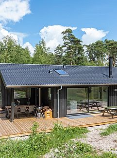 Vakantiewoning Vakantiehuis "Eirik" - 700m from the sea, Aakirkeby, Bornholm, Denemarken