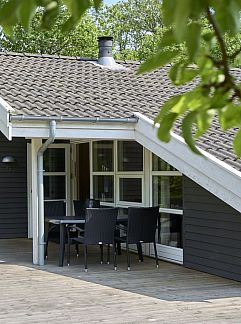 Holiday property Vakantiehuis "Kajsa" - 50m from the sea, Aakirkeby, Bornholm, Denmark