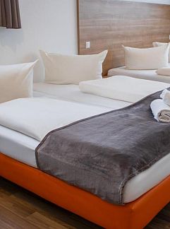 Apartment City-Hotel garni, Neu-Ulm, Baden-Württemberg, Germany