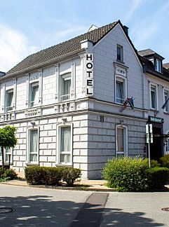 Apartment Best Deal Airporthotel Weeze, Weeze, North Rhine-Westphalia, Germany