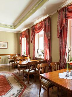 Vakantie appartement Park Hotel Fasanerie Neustrelitz, Neustrelitz, Mecklenburg-Voor-Pommeren, Duitsland