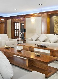 Vakantiewoning Hostal la Campana, Motril, Costa Almeria / Tropical, Spanje