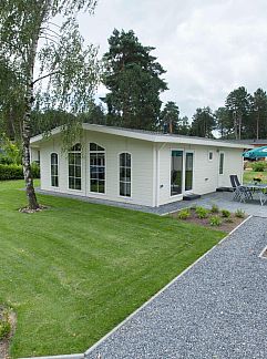 Vakantiewoning Vakantiewoning “in de Boomgaard” met open haard, Oud Roosteren, Midden Limburg, 