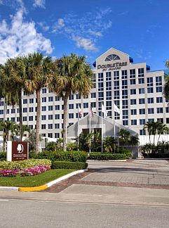 Apartment Embassy Suites Deerfield Beach - Resort & Spa, Deerfield Beach, Florida, USA
