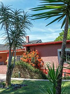 Bed and Breakfast Old Mill Lodge & Restaurant, Oudtshoorn, Oudtshoorn, West-Kaap, Zuid-Afrika