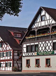 Vakantie appartement B&B Hotel Baden Airpark, Rheinmunster, Baden-Württemberg, Duitsland
