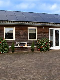 Tent house Tenthuisje met warme privédouche naast de tent met Hottub, Deventer, Salland, 