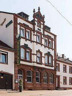 Vakantiewoning Vakantiehuis Floating Home-Hausboot in Mettlach Hafen, Mettlach, Saarland, Duitsland