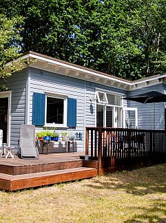 Bungalow Vakantiebungalow Torenweg 13, "De Branding", Nieuw-Haamstede, Schouwen-Duiveland, 