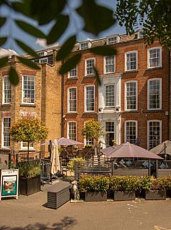 Apartment Dukes Head Inn, Richmond upon Thames, England, Great Britain