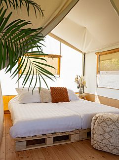 Holiday property Cast Away Dome, Zuid-Beijerland, Voorne Putten/Hoekse waard, 