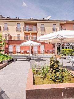 Vakantie appartement Hotel Riu Fluviá, Olot, Catalonië / Pyreneeën, Spanje