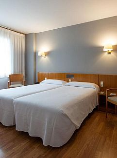 Vakantie appartement Hotel Riu Fluviá, Olot, Catalonië / Pyreneeën, Spanje