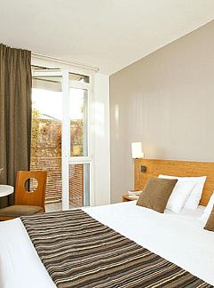 Holiday property Cosy Loft 5min Paris, Ivry-sur-Seine, Paris, France