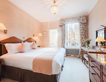 44 Curzon Street by Mansley