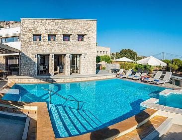 Vakantiehuis Villa CostaMare - Luxuriöse, neu gebaute Stein