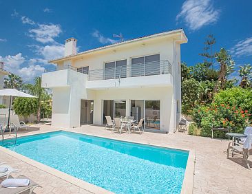 Vakantiehuis Helle Ferienvilla mit Pool