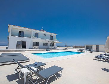 Vakantiehuis Geräumiges Ferienhaus für 12 Personen in Para