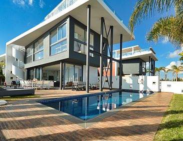 Vakantiehuis Protaras Ferienvilla mit privatem Pool, Whirlpo