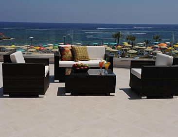 Polyxenia Isaak Luxury Villas and Apartments